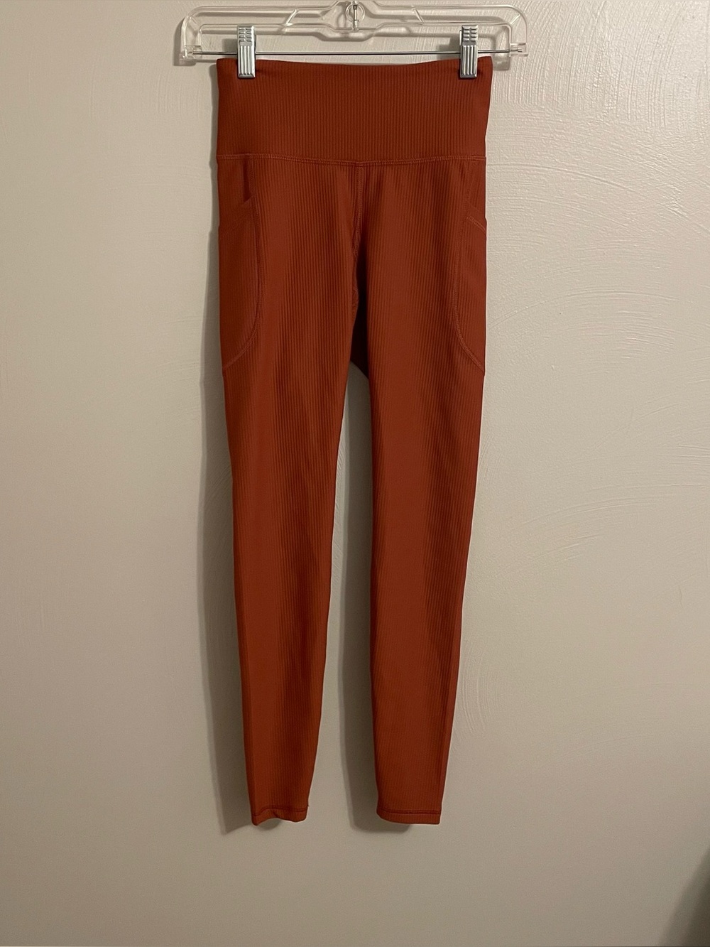 Old Navy Women’s Orange XS 7/8 Powersoft Leggings NWT